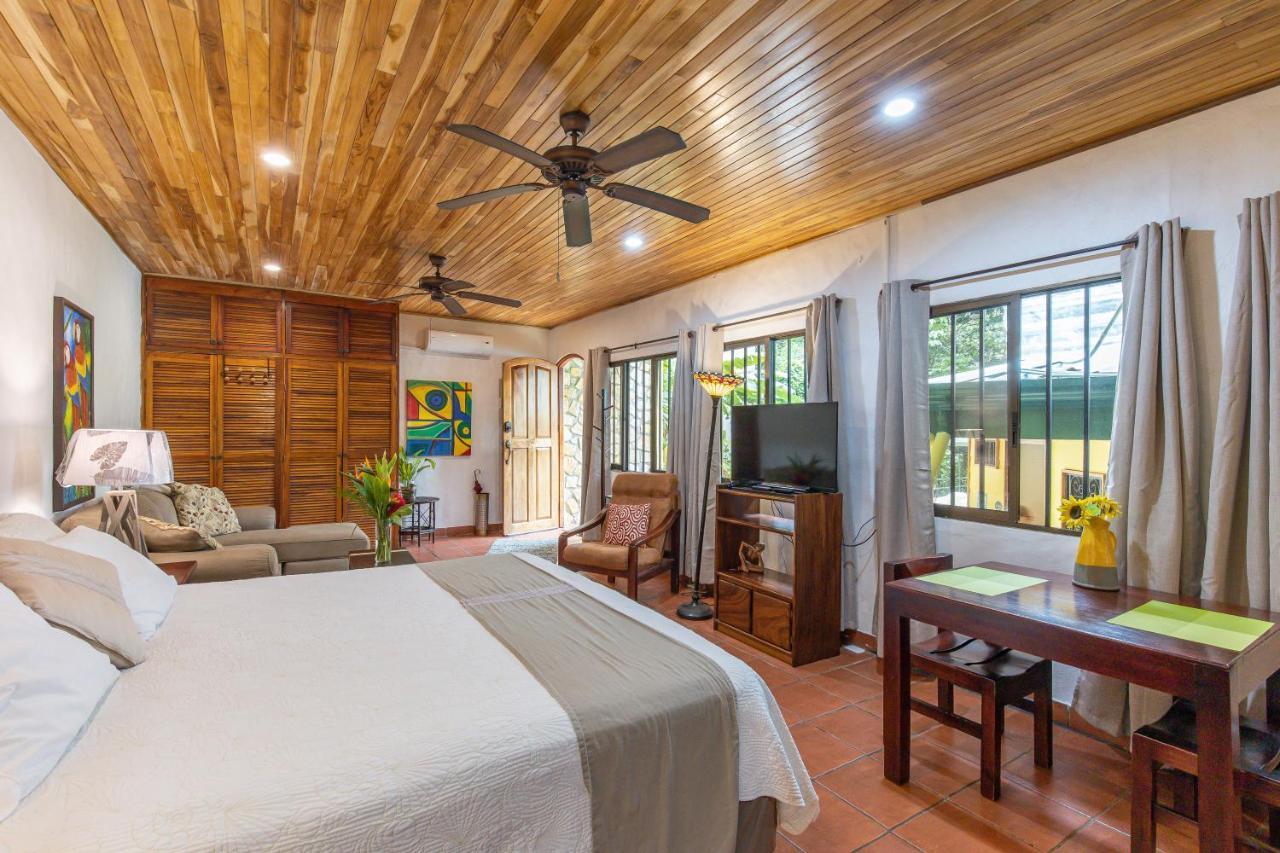 Aparthotel Jungle Creek Manuel Antonio Exteriér fotografie