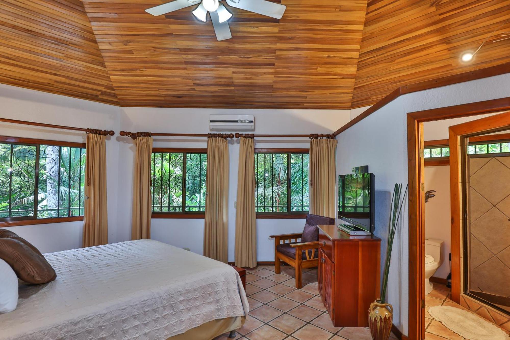 Aparthotel Jungle Creek Manuel Antonio Pokoj fotografie